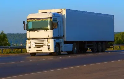 İzmir ile Çeltikçi Arası Öğrenci Eşyası Taşıma